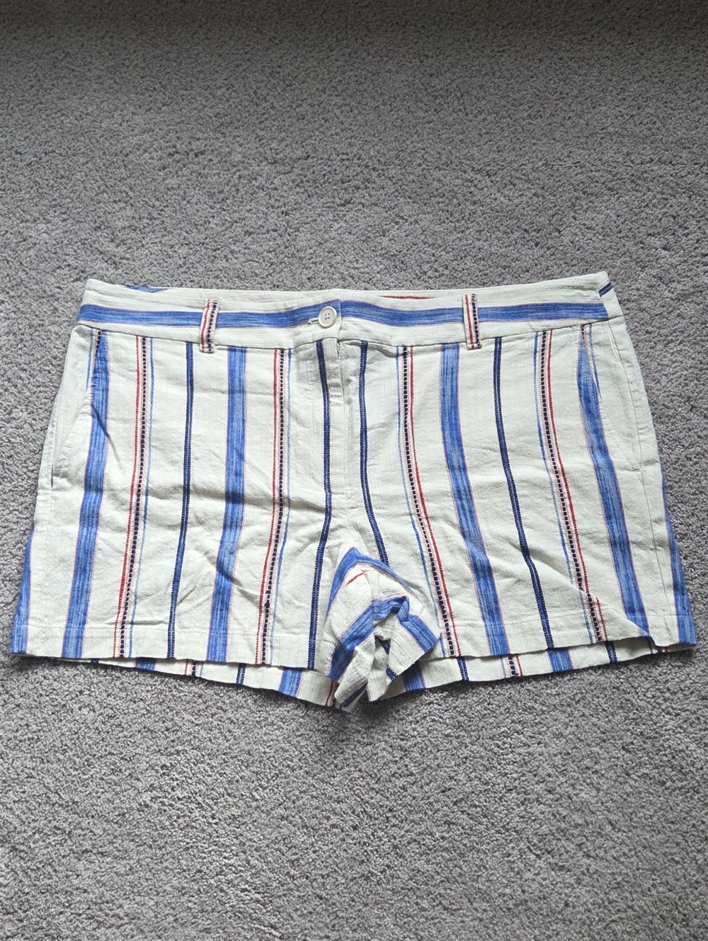 Loft Outlet Womens 100% Cotton Cream Striped Shorts, Size 16 Preppy Summer Beach